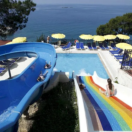 Aska Bayview Resort