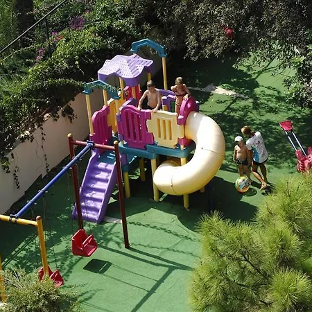 Resort Aska Bayview Okurcalar