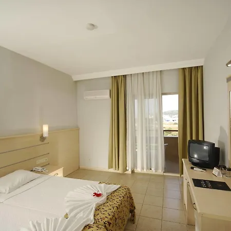 Resort Aska Bayview Okurcalar
